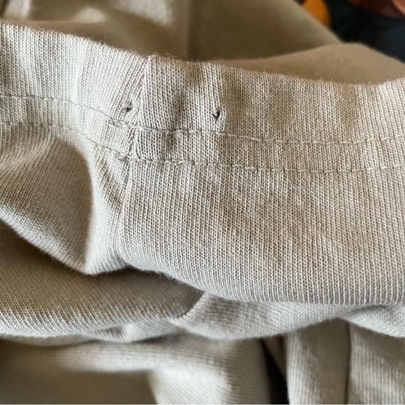 EVERLANE premium weight crew neck tee - Picture 6 of 6